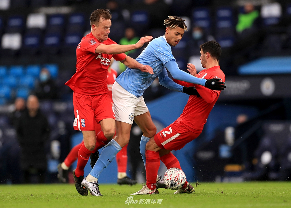 [足总杯]曼城3-0伯明翰 B席两球