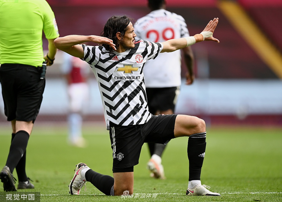 [英超]维拉1-3曼联 卡瓦尼破门