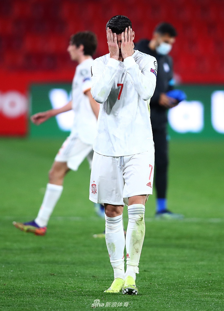 [世预赛]西班牙1-1希腊 莫拉塔破门