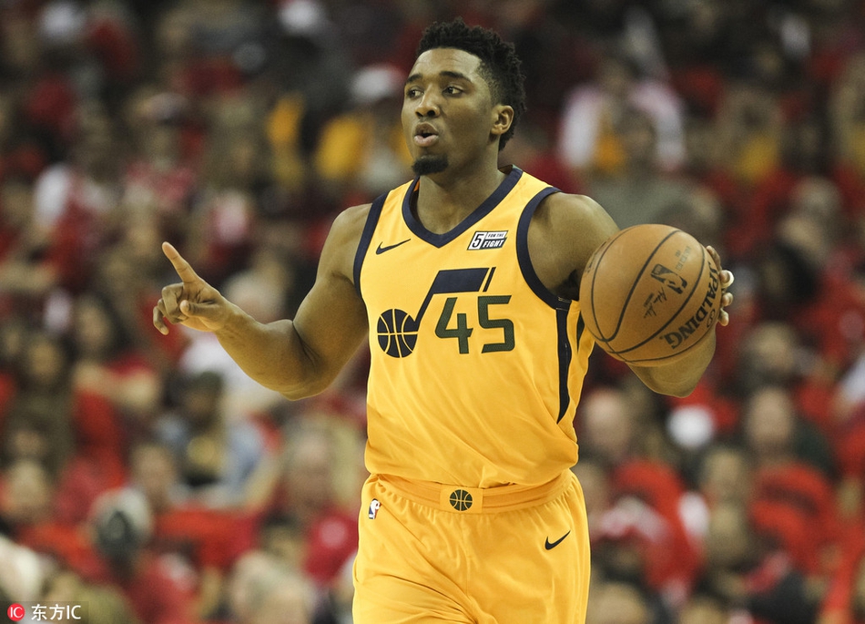 米切尔组织进攻