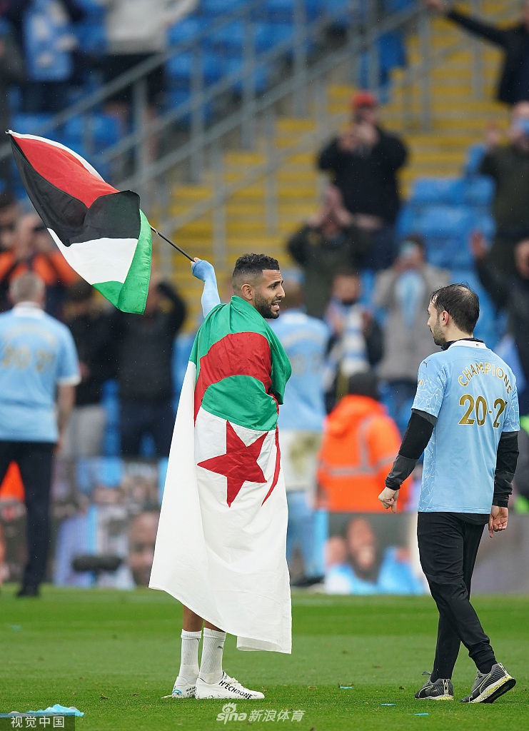 [英超]曼城5-0埃弗顿 阿圭罗两球