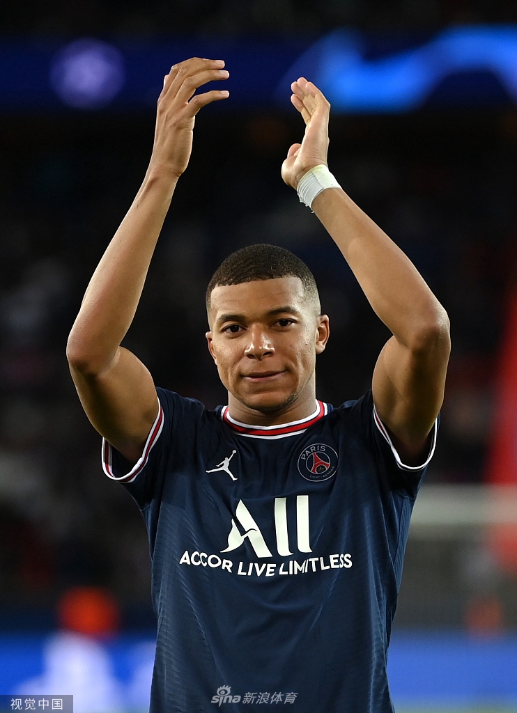 [欧冠]大巴黎2-0曼城 梅西破门