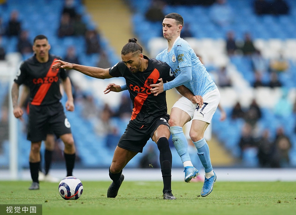 [英超]曼城5-0埃弗顿 阿圭罗两球
