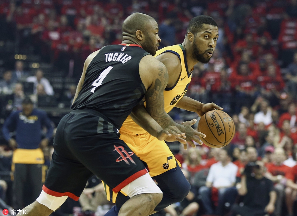 塔克防守费沃斯