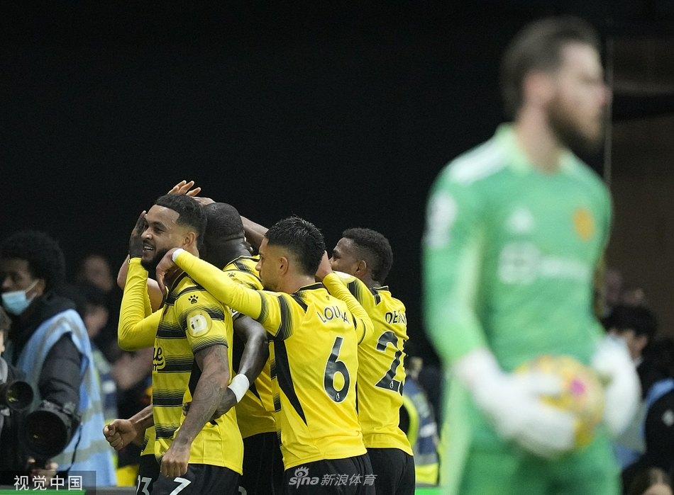 [英超]沃特福德4-1曼联 马奎尔红牌