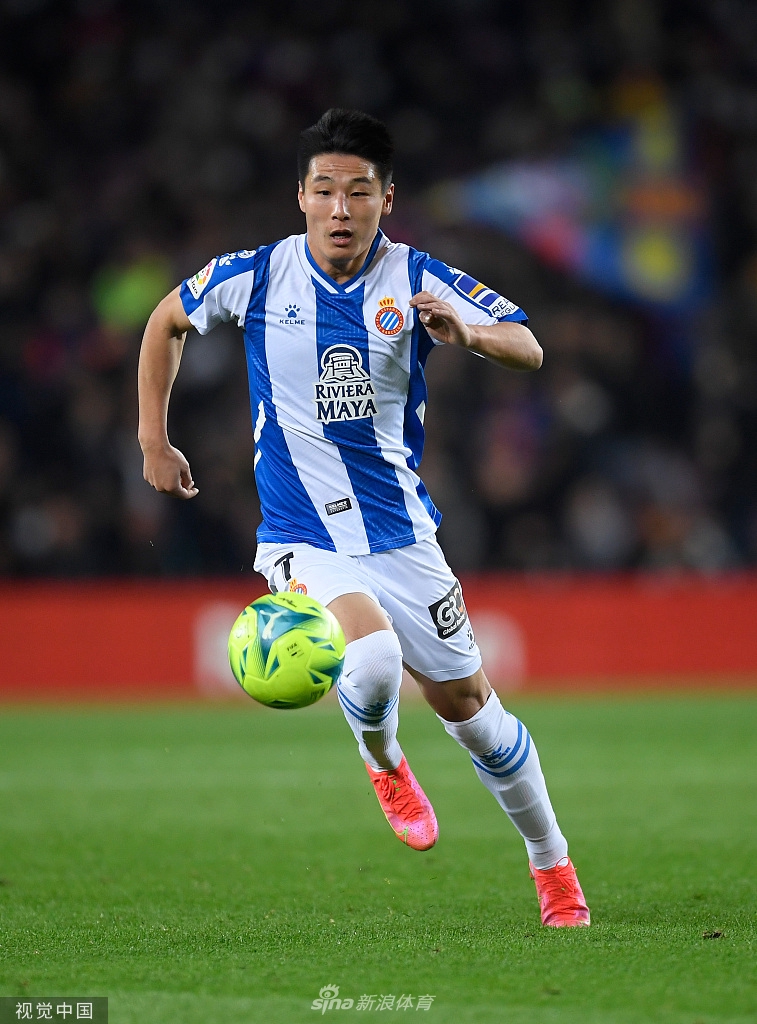 [西甲]巴萨1-0西班牙人 德佩破门