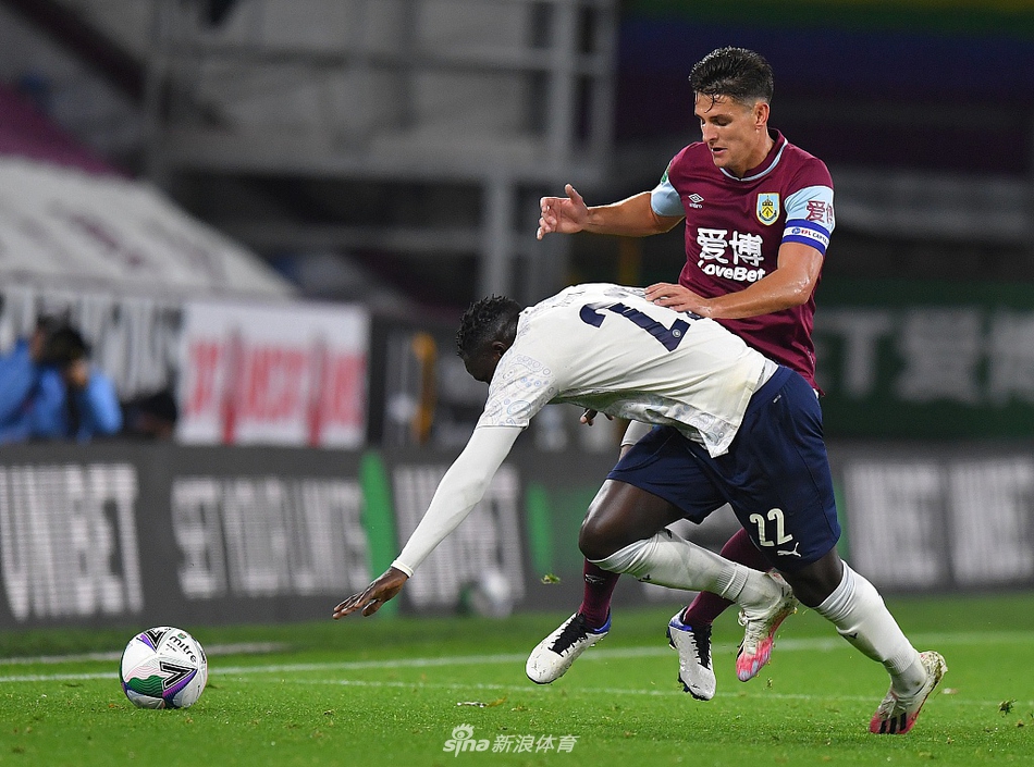 [联赛杯]伯恩利0-3曼城