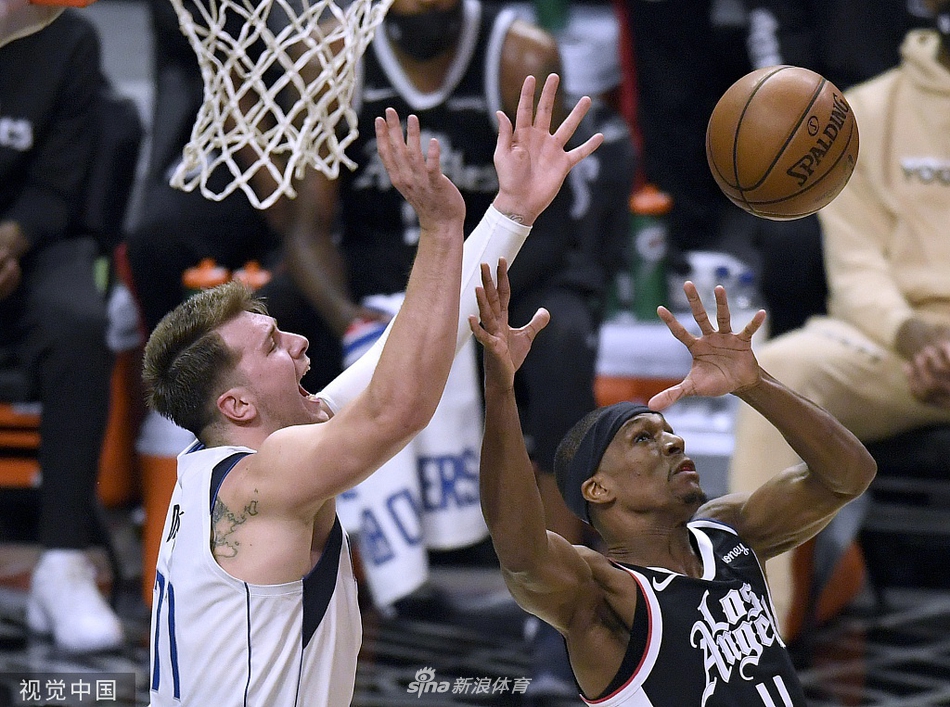 [NBA季后赛]独行侠113-103快船 东契奇三双