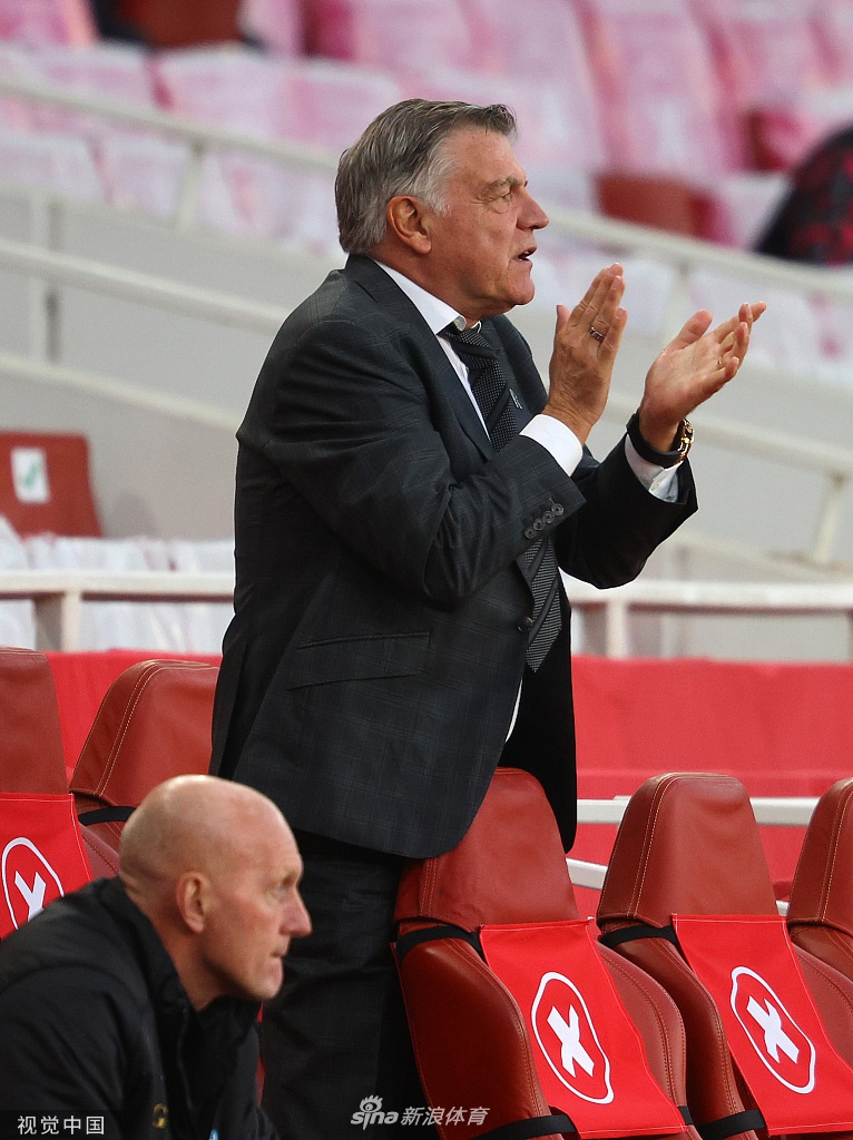 [英超]阿森纳3-1西布朗 西布朗降级