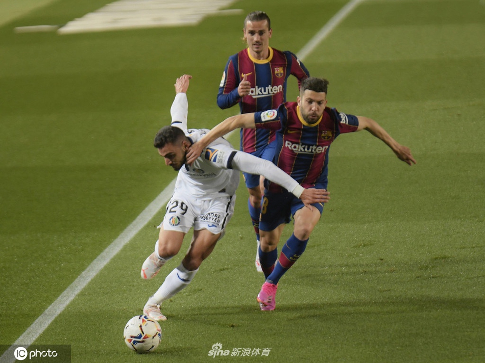 [西甲]巴萨5-2赫塔菲 梅西两射一传