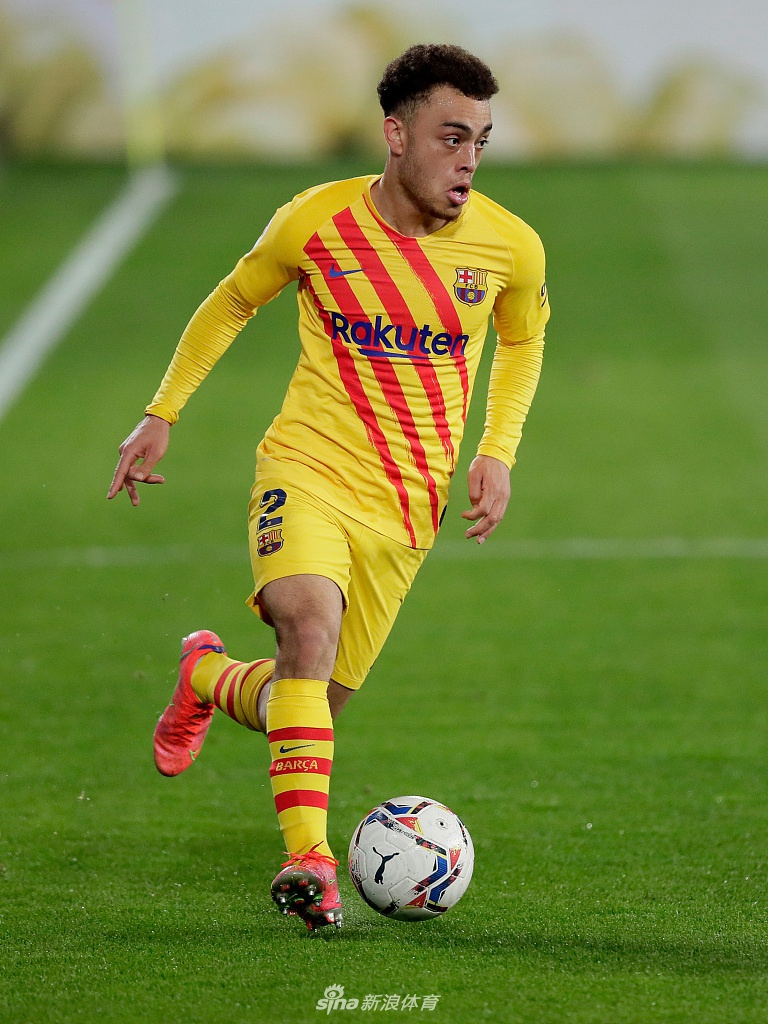 [西甲]奥萨苏纳0-2巴萨 梅西两助攻