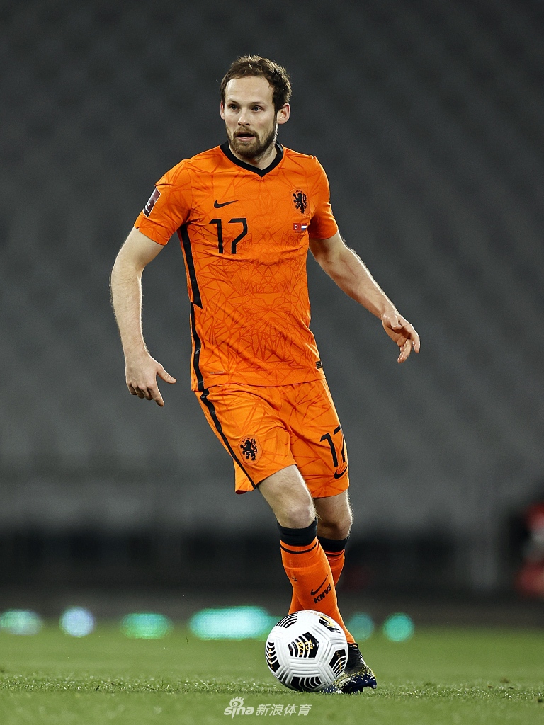 [世预赛]土耳其4-2荷兰 伊尔马兹帽子戏法