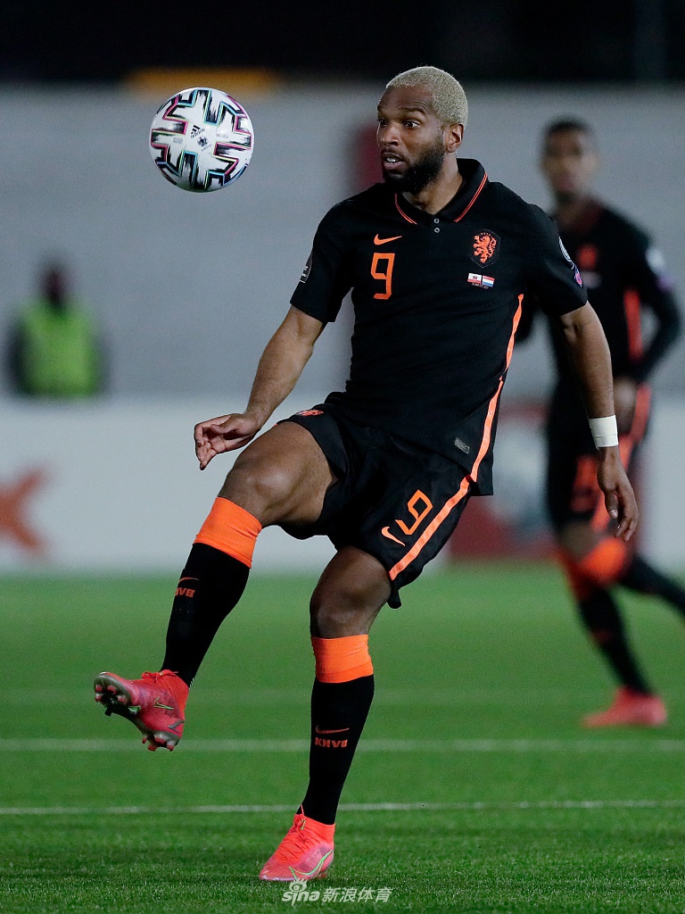 [世预赛]直布罗陀0-7荷兰 德佩两球