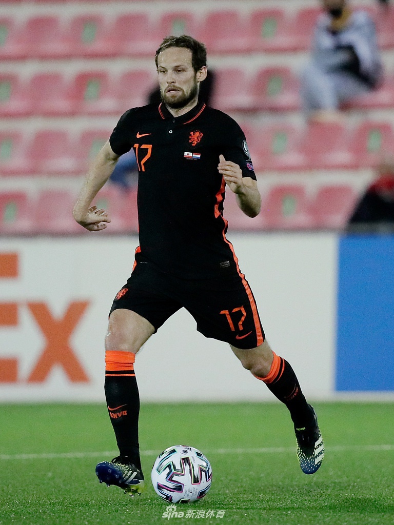 [世预赛]直布罗陀0-7荷兰 德佩两球