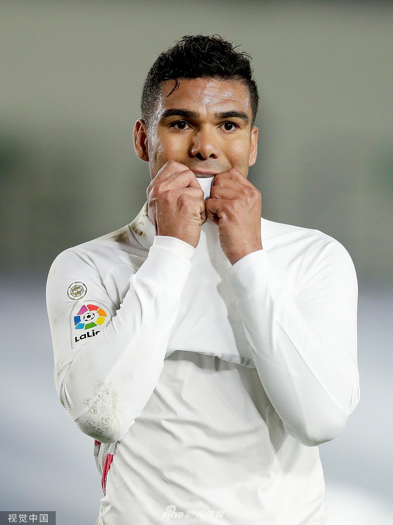 [西甲]皇马2-2塞维利亚 皇马压哨扳平