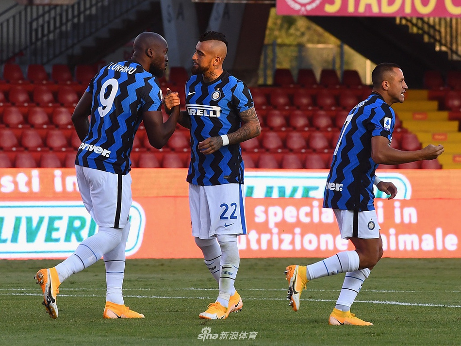 [意甲]贝内文托2-5国米