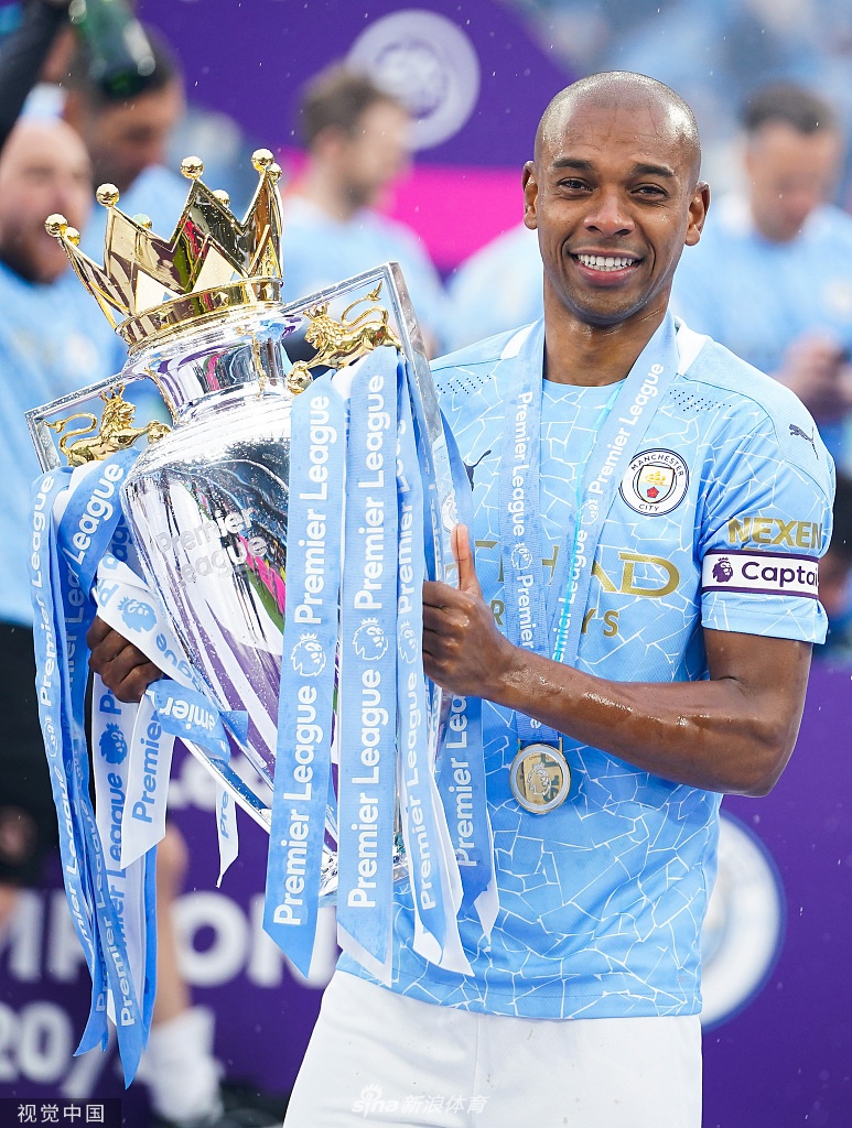 [英超]曼城5-0埃弗顿 阿圭罗两球