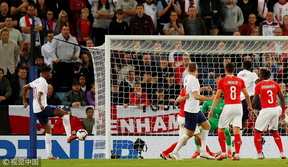 拉什福德打破僵局