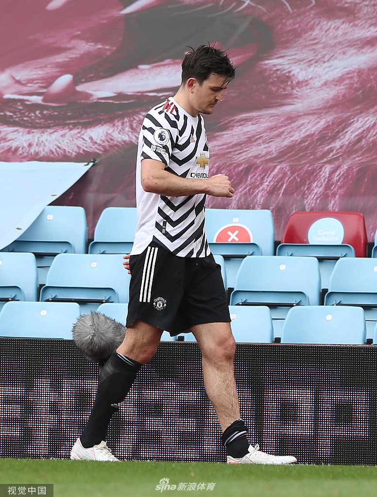 [英超]维拉1-3曼联 卡瓦尼破门