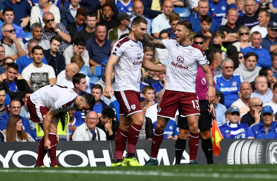 沃克斯庆祝进球