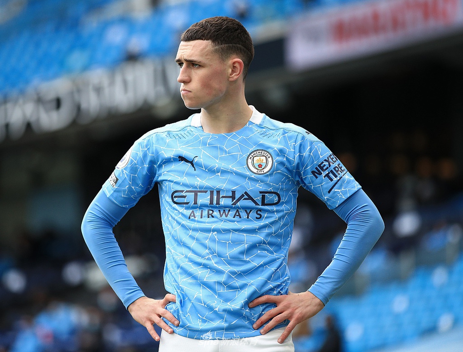 [英超]曼城2-1西汉姆 豪取20连胜