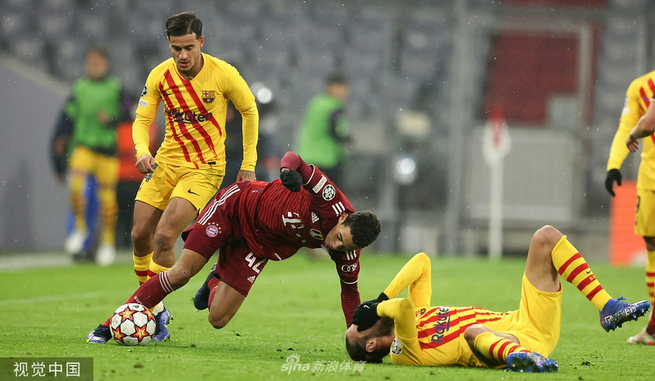 [欧冠]拜仁3-0完胜巴萨 巴萨将战欧联杯