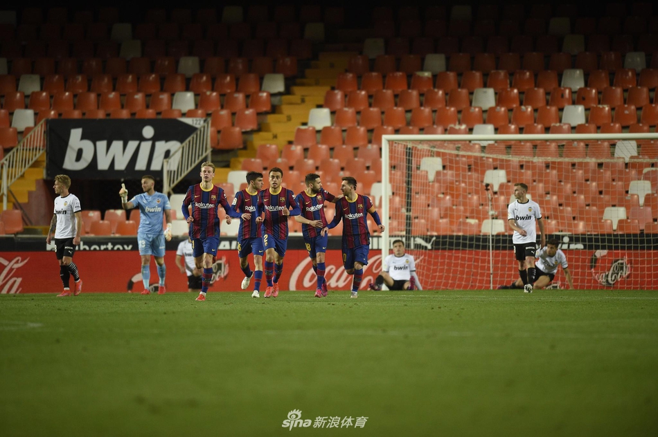 [西甲]瓦伦西亚2-3巴萨 梅西两球