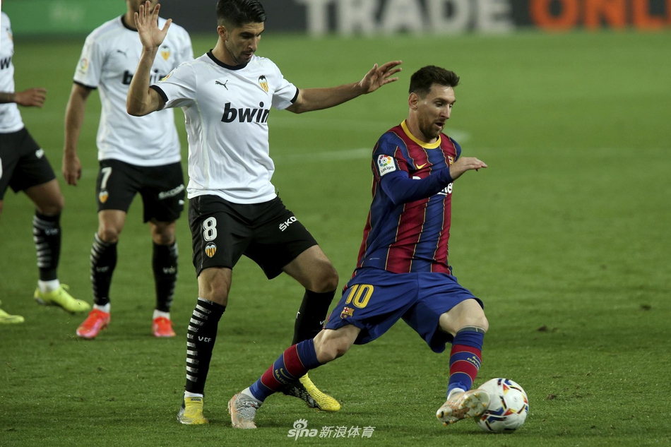 [西甲]瓦伦西亚2-3巴萨 梅西两球