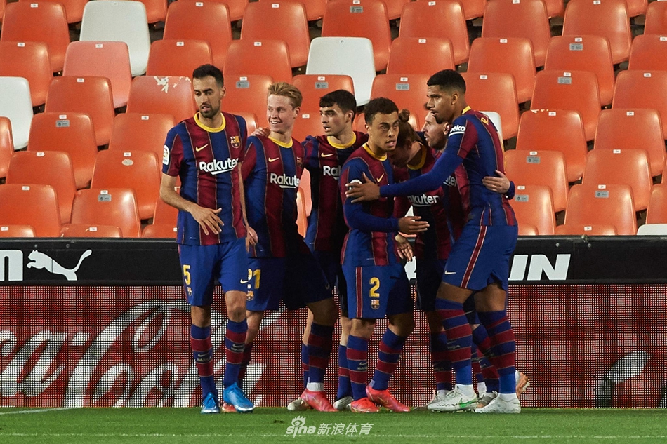 [西甲]瓦伦西亚2-3巴萨 梅西两球