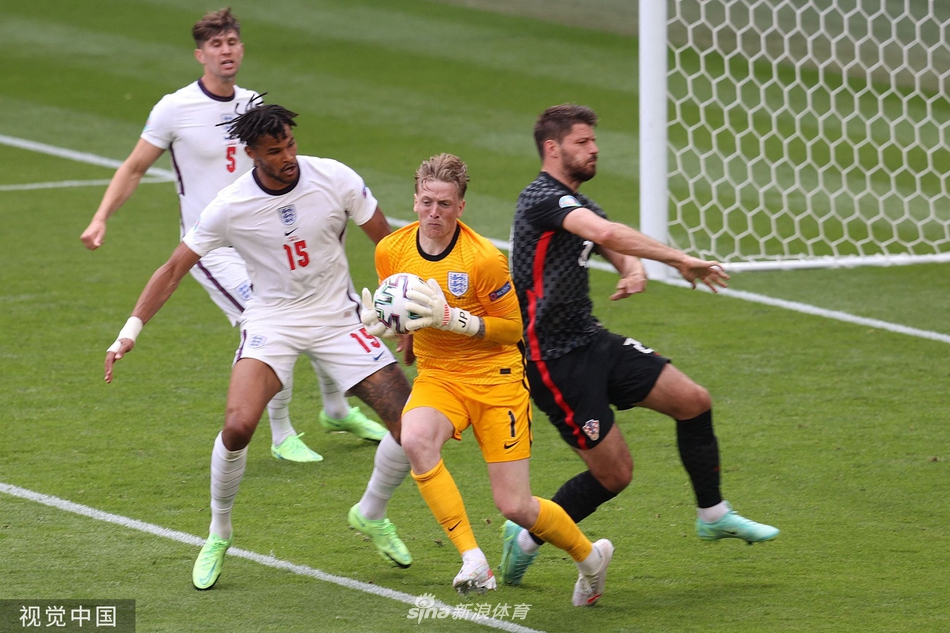 [欧洲杯]英格兰1-0克罗地亚 斯特林破门