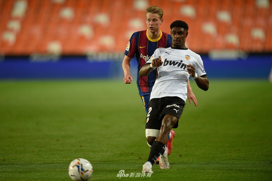[西甲]瓦伦西亚2-3巴萨 梅西两球