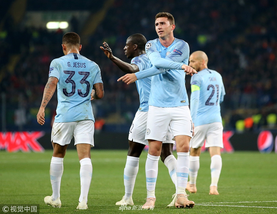 拉波尔特庆祝破门