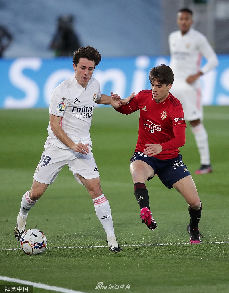 [西甲]皇马2-0奥萨苏纳