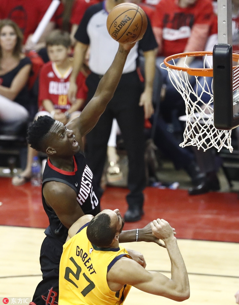 卡佩拉强行上篮