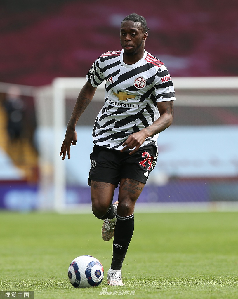 [英超]维拉1-3曼联 卡瓦尼破门