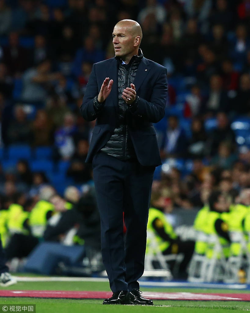 齐达内指挥比赛