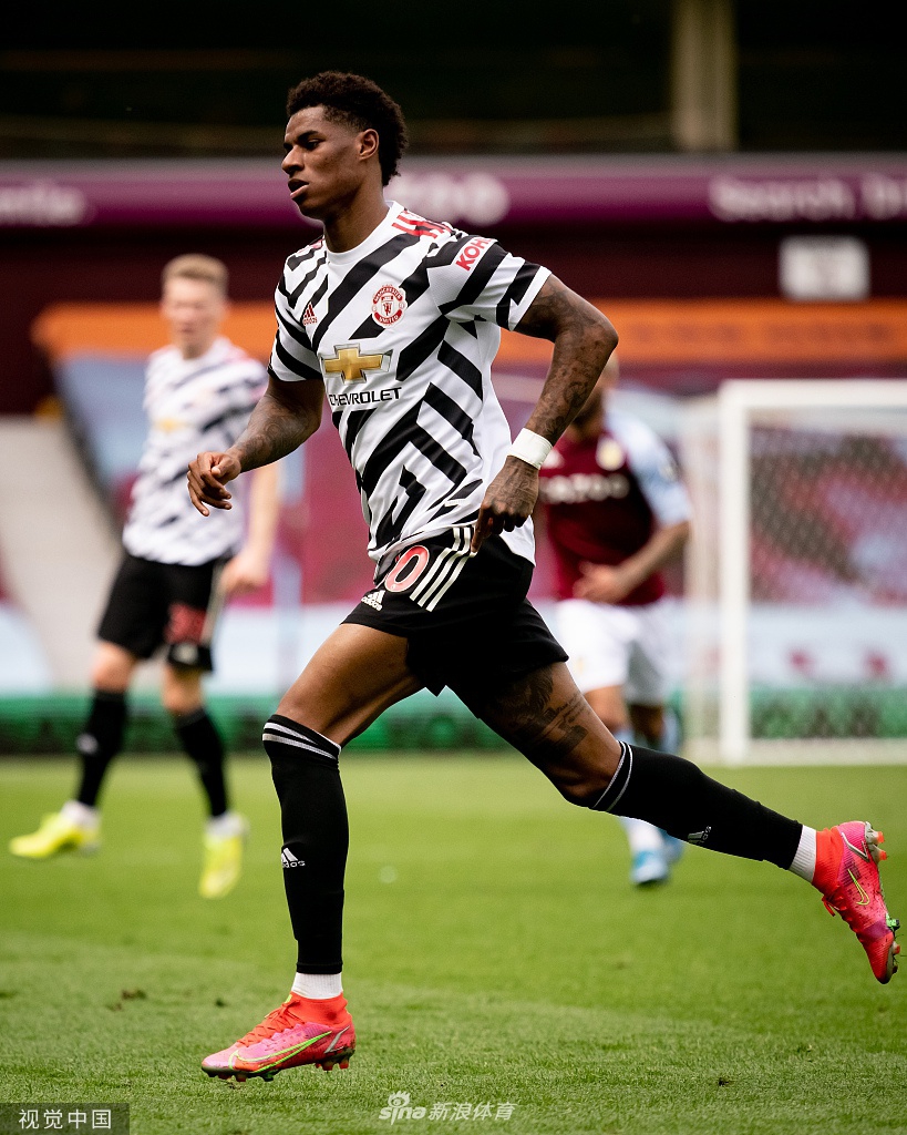 [英超]维拉1-3曼联 卡瓦尼破门