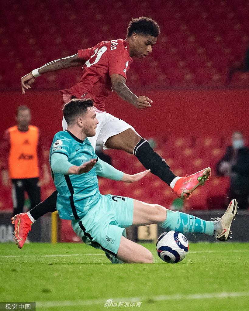 [英超]曼联2-4利物浦 菲尔米诺两球