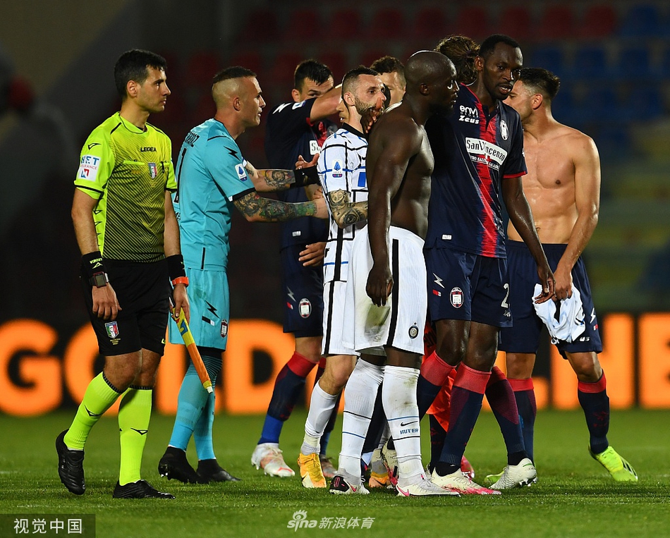 [意甲]克罗托内0-2国米