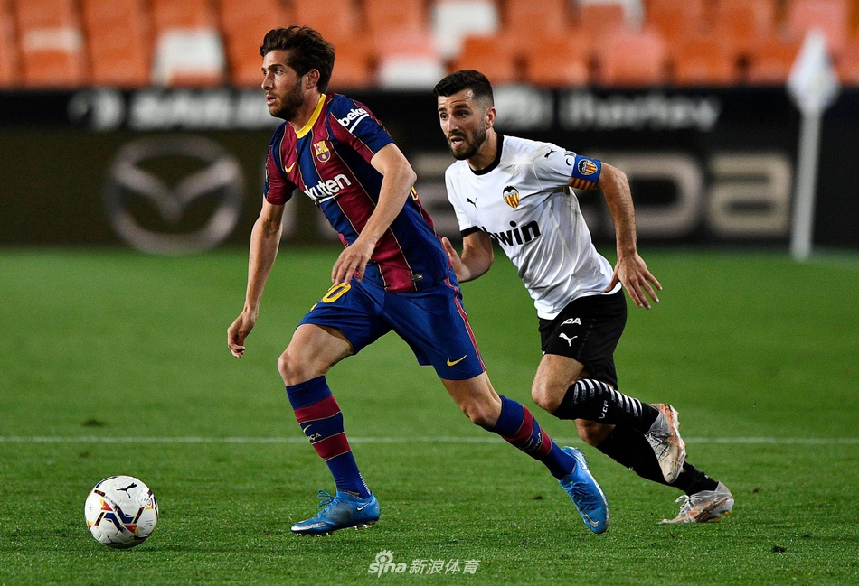 [西甲]瓦伦西亚2-3巴萨 梅西两球