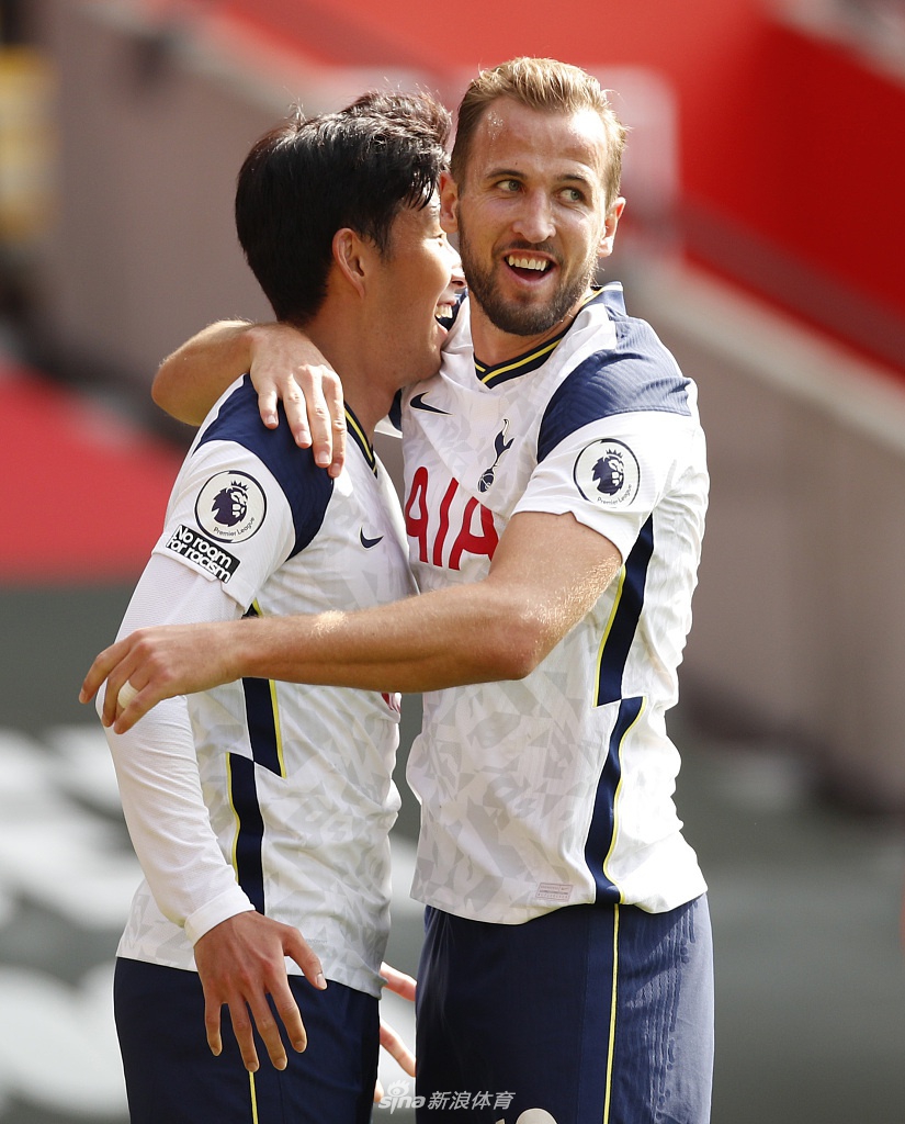 [英超]南安普顿2-5热刺 孙兴O大四喜