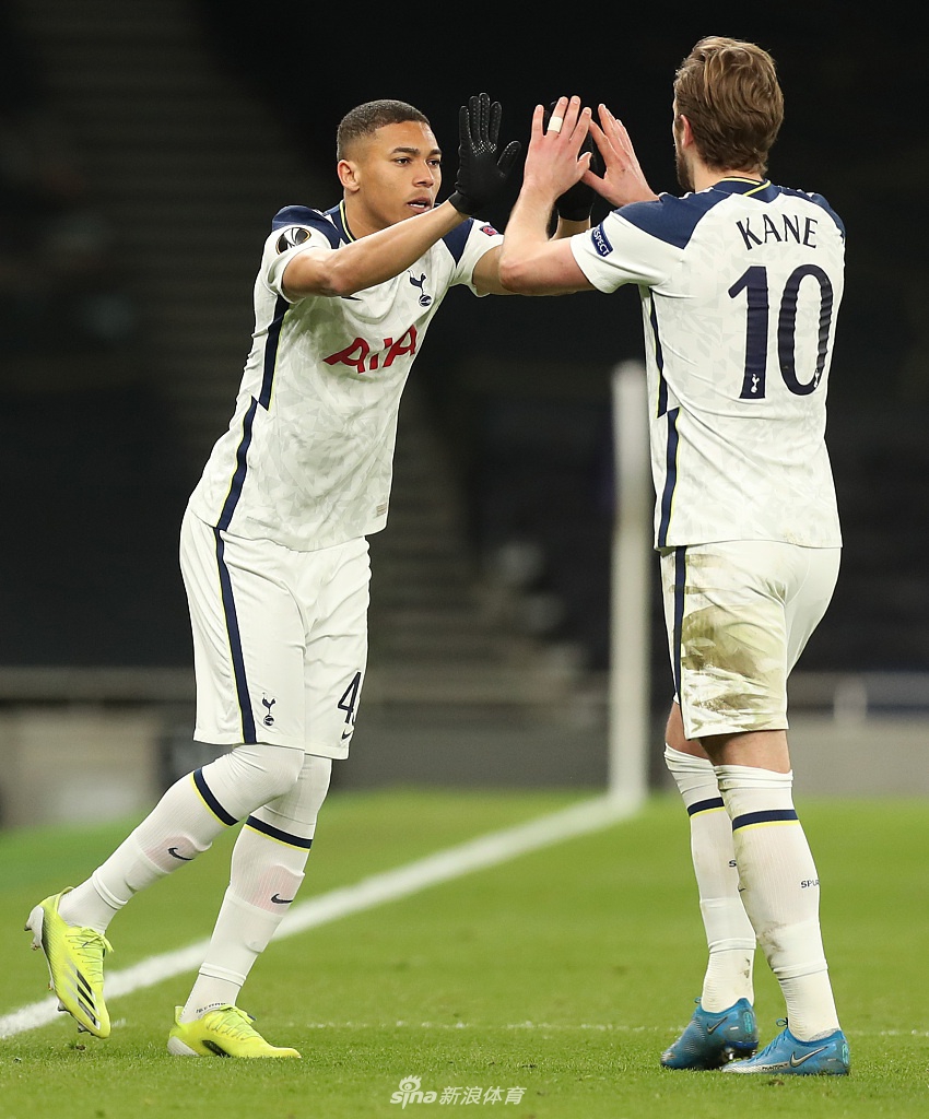[欧联杯]热刺2-0萨格勒布迪那摩 凯恩两球