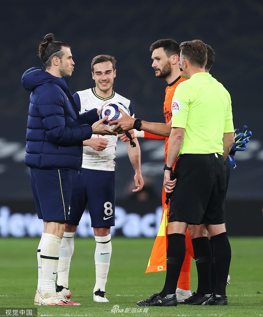 [英超]热刺4-0谢联 贝尔帽子戏法