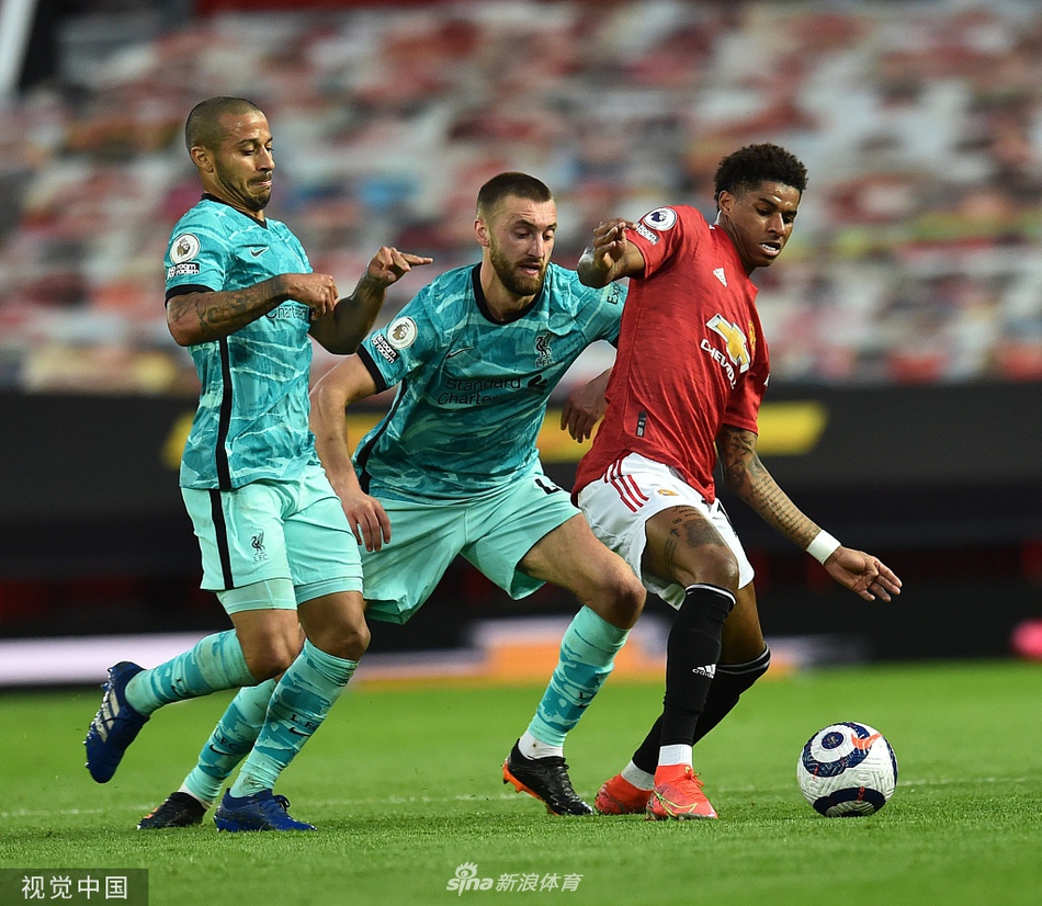 [英超]曼联2-4利物浦 菲尔米诺两球