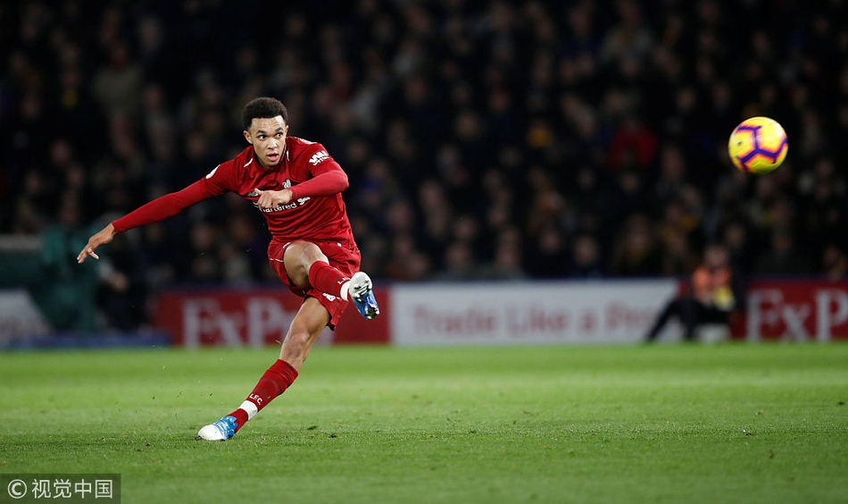 阿诺德任意球破门