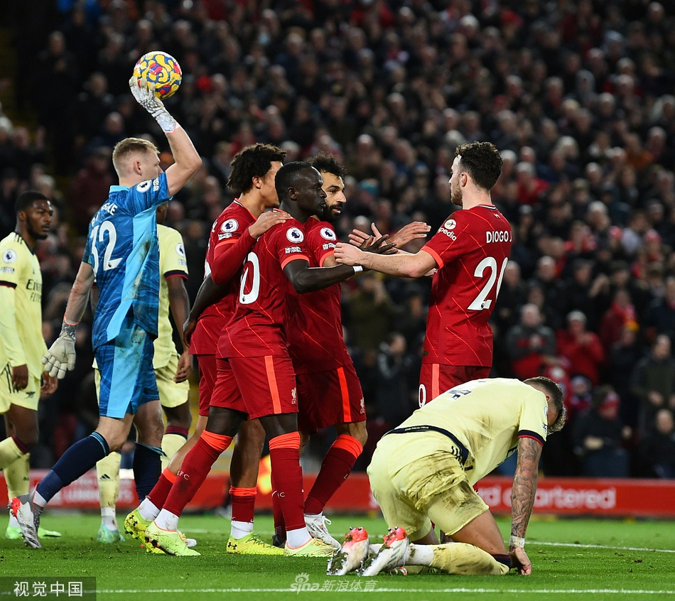 [英超]利物浦4-0阿森纳 利物浦多点开花