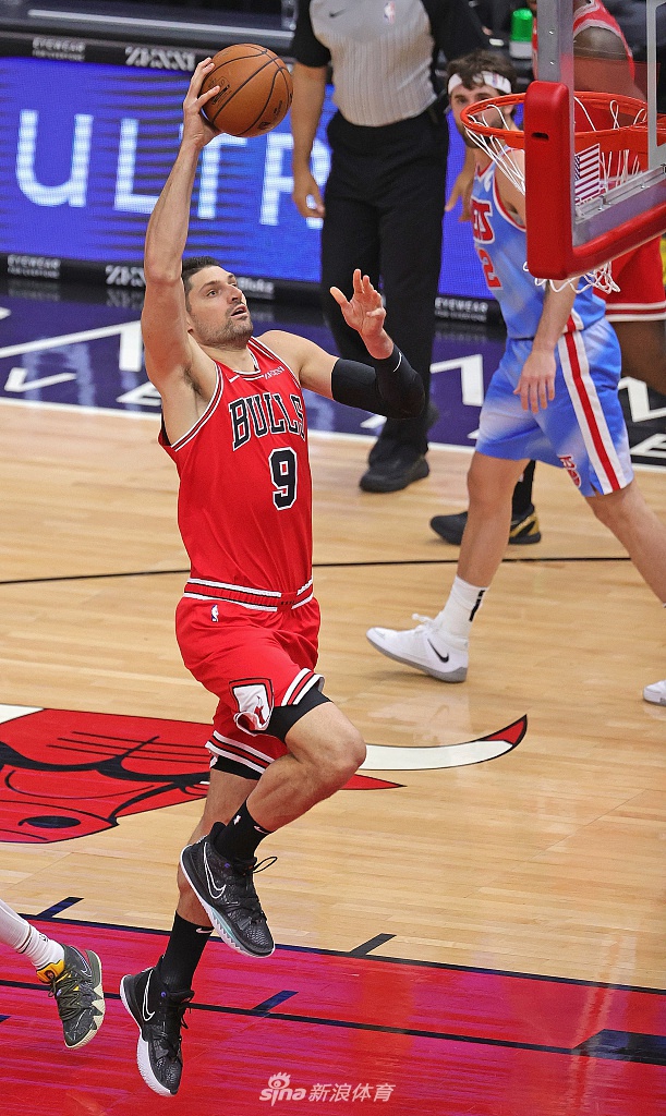 [NBA常规赛]篮网107-115公牛