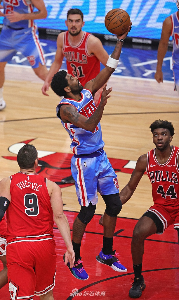 [NBA常规赛]篮网107-115公牛