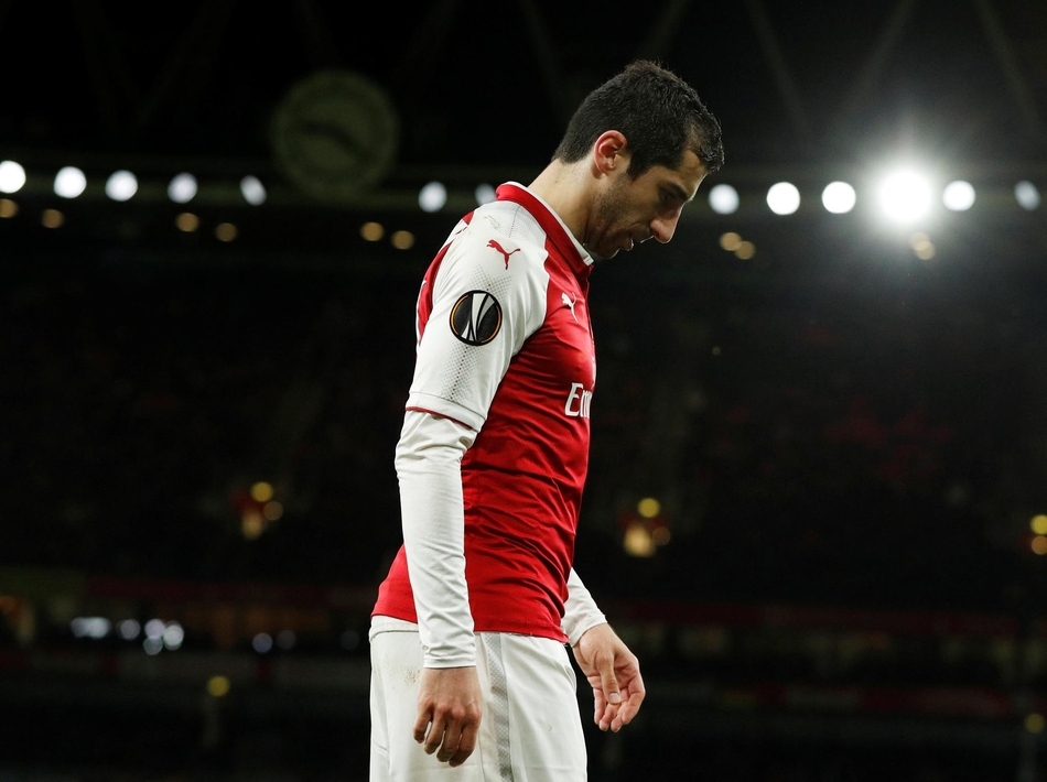 姆希塔良受伤下场