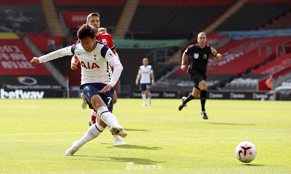 [英超]南安普顿2-5热刺 孙兴O大四喜